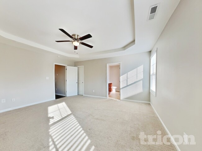 295 New Castle Ln in Spring Lake, NC - Building Photo - Building Photo