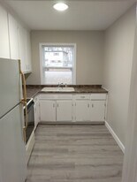 379 W Outer Dr, Unit 385 in Oak Ridge, TN - Building Photo