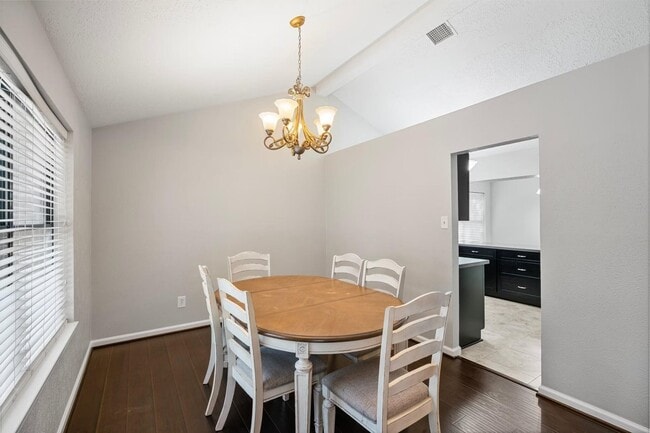 3318 Golden Willow Dr in Houston, TX - Building Photo - Building Photo