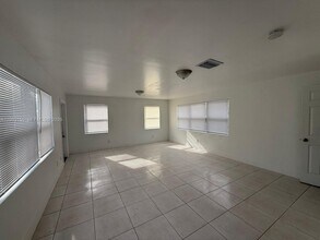 1513 NW 15th Ave in Fort Lauderdale, FL - Building Photo - Building Photo