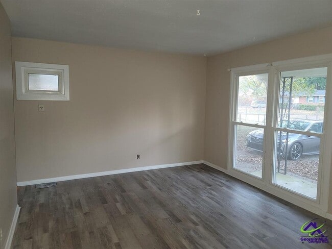 214 Delaware Ave in Warner Robins, GA - Building Photo - Building Photo