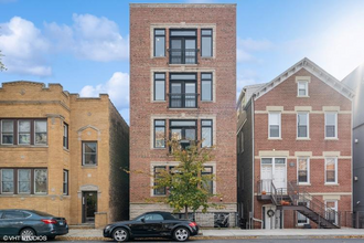 1815 W Armitage Ave in Chicago, IL - Building Photo - Building Photo