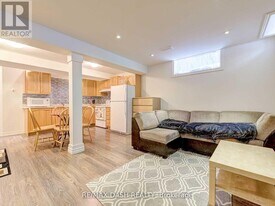 14 Ness Rd in Brampton, ON - Building Photo