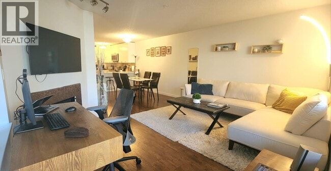 property at 1525 Pendrell St