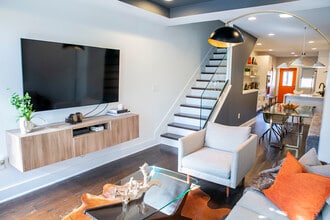 524 E Fort Ave in Baltimore, MD - Building Photo - Building Photo