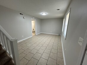 37 Brianfield Dr in Jackson, TN - Building Photo - Building Photo