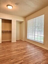 12315 Hawthorne Dr in Montgomery, TX - Foto de edificio - Building Photo