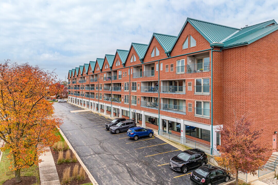 Lisle Town Centre in Lisle, IL - Foto de edificio