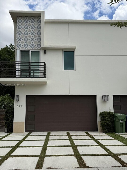 540 SW 6th Ave in Fort Lauderdale, FL - Foto de edificio