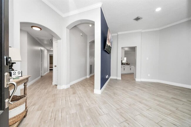 2015 Dawn Crest Ct in League City, TX - Building Photo - Building Photo