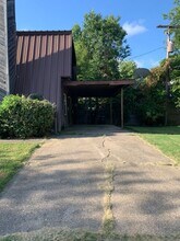 1100 W Morphy St in Fort Worth, TX - Building Photo - Building Photo