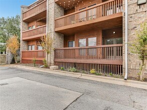 1406 Windsor Rd in Austin, TX - Building Photo - Building Photo