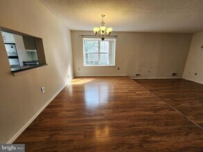 57 Goodwin Dr in North Brunswick, NJ - Building Photo - Building Photo