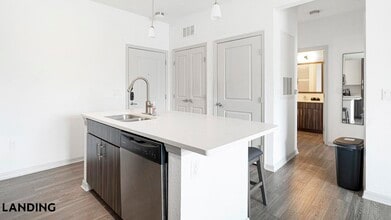 9301 Summit Centre Way, Unit 1317 in Orlando, FL - Building Photo - Building Photo