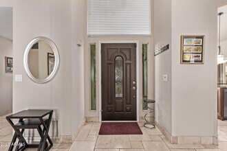 13235 N 94th Way in Scottsdale, AZ - Foto de edificio - Building Photo