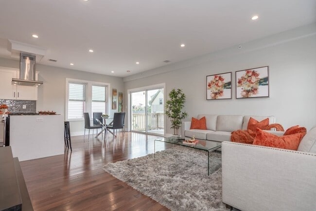 71 Savin St in Boston, MA - Building Photo - Building Photo