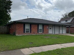 4810 Crepe Myrtle Ln in Pasadena, TX - Building Photo - Building Photo