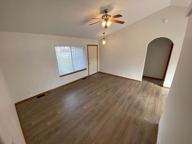 856 N Doryport Ct in Post Falls, ID - Building Photo - Building Photo