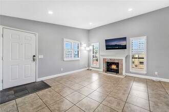 511 Bass Dr in Henderson, NV - Building Photo - Building Photo