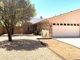 9818 Jordan Ave in Lubbock, TX - Building Photo