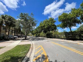 6301 Landings Terrace in Tamarac, FL - Building Photo - Building Photo