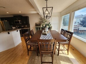 420 Everbrook Dr SW in Calgary, AB - Building Photo - Building Photo
