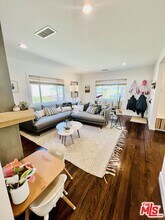 6500 W 80th Pl in Los Angeles, CA - Building Photo - Building Photo