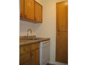 5701 Woodrow Ave in Austin, TX - Building Photo - Building Photo