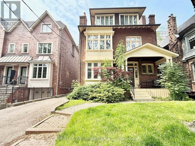property at 12-12 Foxbar Rd