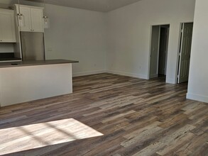 4003 Paula St in La Mesa, CA - Foto de edificio - Building Photo