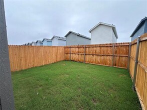 1022 Robin Hl Ln in Princeton, TX - Building Photo - Building Photo