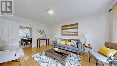 35 Aitken Cir in Markham, ON - Building Photo - Building Photo