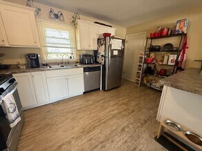 1721 Robert Dr in Champaign, IL - Building Photo - Building Photo