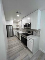 2812 N Auburn Cir in Palm Springs, CA - Building Photo