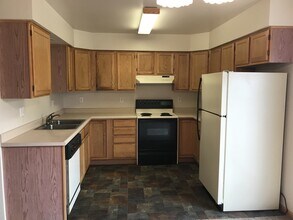 13 N Scott Blvd in Iowa City, IA - Building Photo - Building Photo