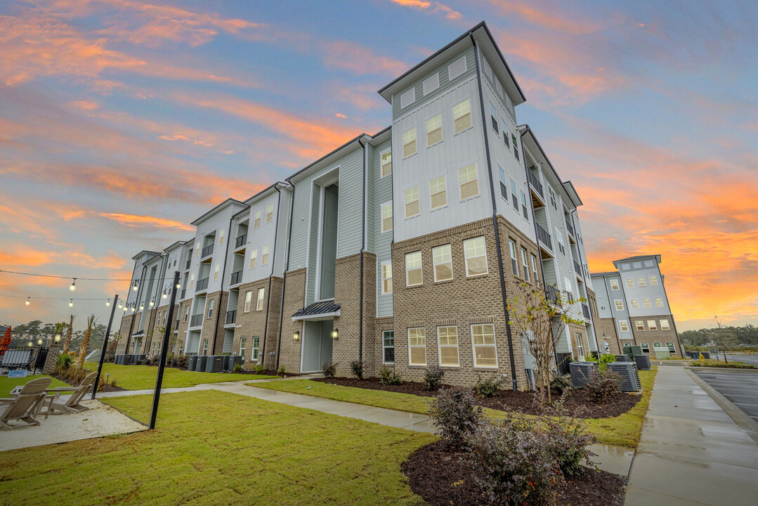 Parkway at 31 Apartments in Little River, SC - Building Photo