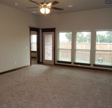 2201 Ailsa Rd in Yukon, OK - Building Photo - Building Photo