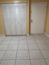 8810 Fontainebleau Blvd in Miami, FL - Building Photo - Building Photo