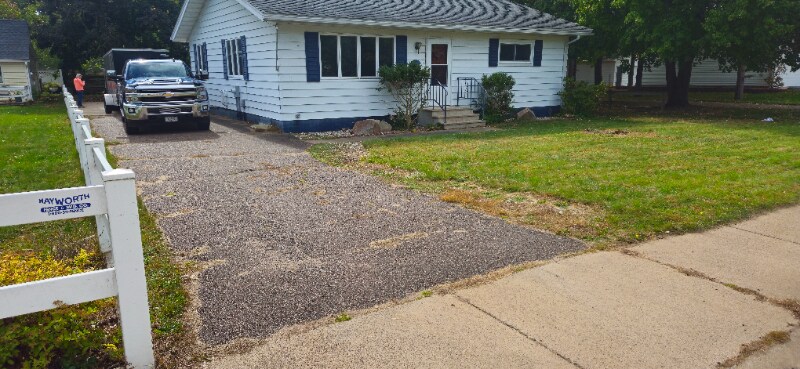 1105 Eddy Ln in Eau Claire, WI - Building Photo