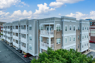 Arbor House Condominiums in Greensboro, NC - Building Photo - Building Photo