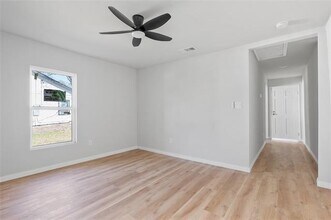 1434 S Rusk St in Sherman, TX - Building Photo - Building Photo