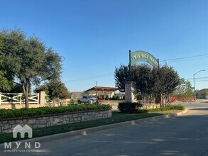 5013 Cedar Springs Dr in Fort Worth, TX - Building Photo - Building Photo