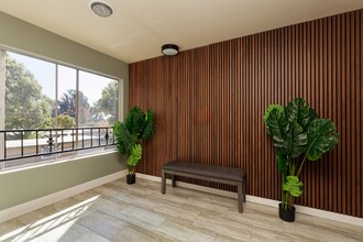 150 Haas Avenue in San Leandro, CA - Building Photo - Interior Photo