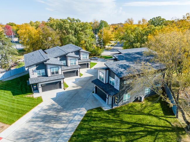 Delaware Townhomes in Ames, IA - Building Photo - Building Photo