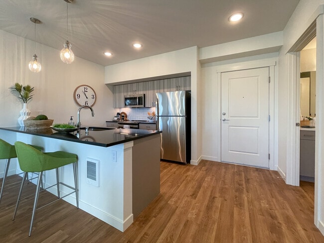 The Larson in University Place, WA - Building Photo - Building Photo