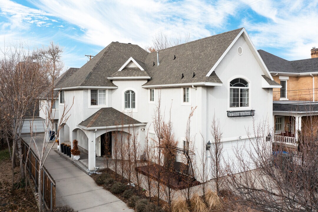 42-44 S 1000 E in Salt Lake City, UT - Foto de edificio
