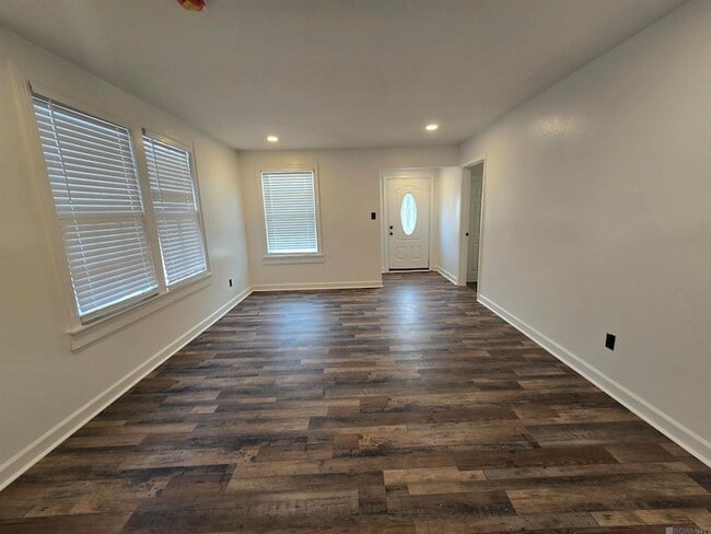 2145 N 38th St in Baton Rouge, LA - Foto de edificio - Building Photo