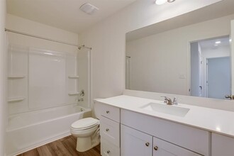 201 Waterbuck Lp in Hutto, TX - Building Photo - Building Photo