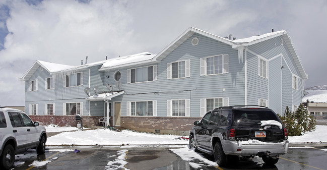 Meadow View Apartments in Kamas, UT - Building Photo - Building Photo