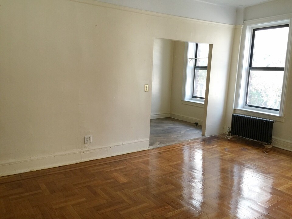 414 E 34th St in Brooklyn, NY - Building Photo